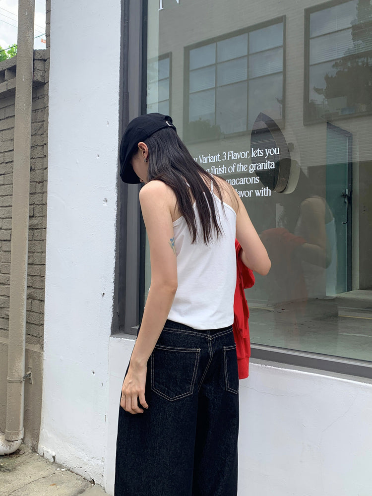 削肩美背細節背心
