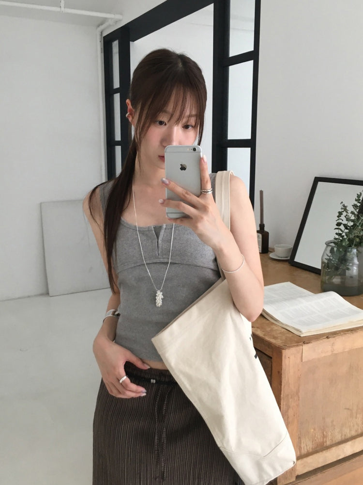 U領排鈕修身背心