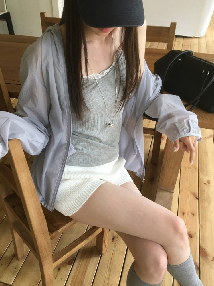 蕾絲邊坑紋背心
