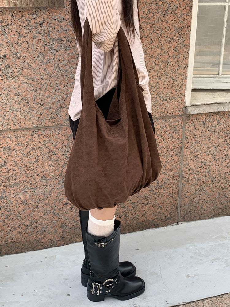 麂皮絨抓皺細節hobo bag(附小袋)