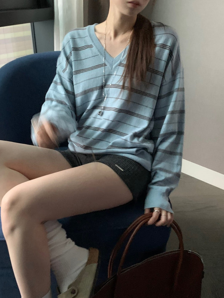 美色V領條紋針織衫