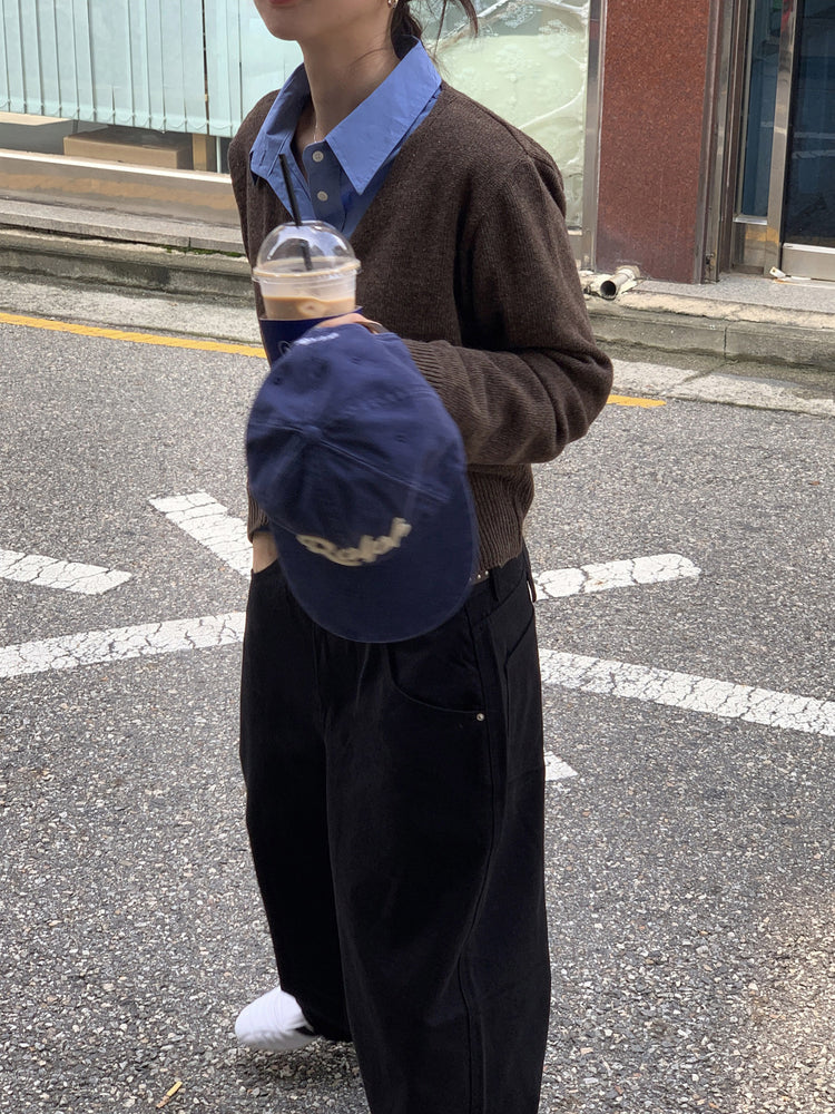 經典羊毛V領排鈕針織外套