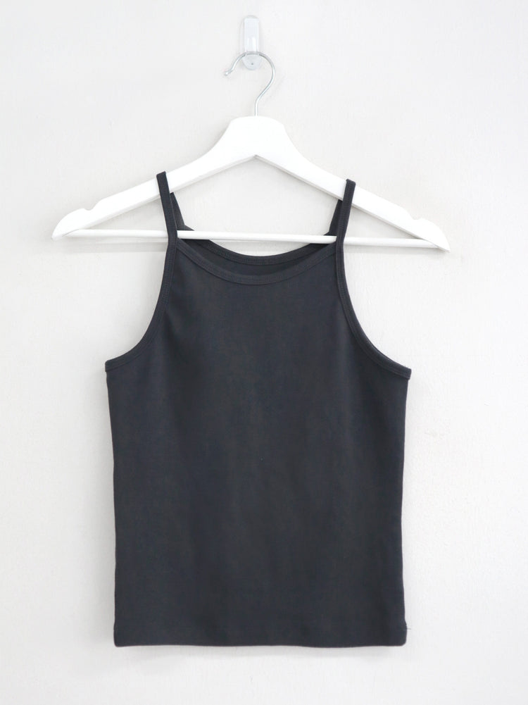 美色削肩細帶背心