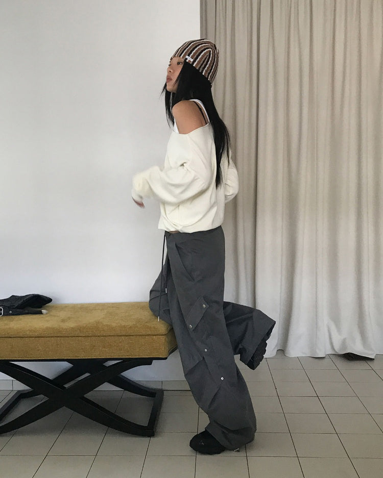 船領美肩細節針織上衣