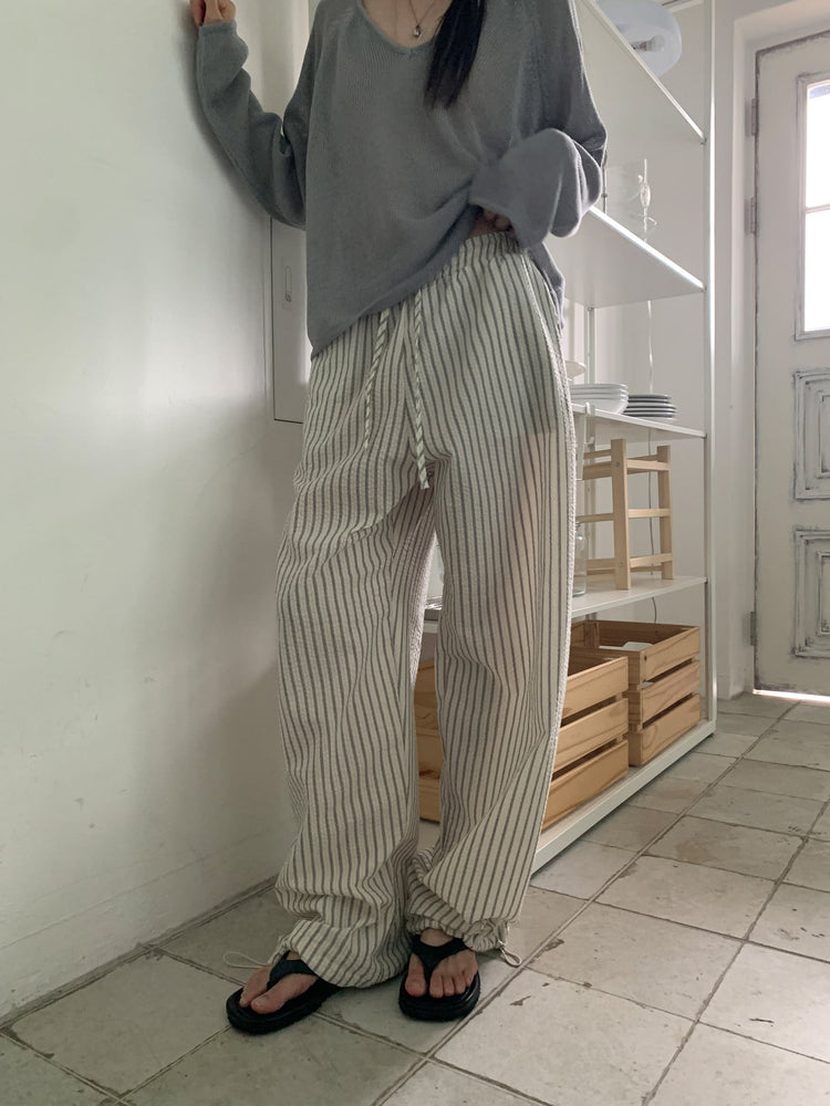 微透V領寬鬆針織衫