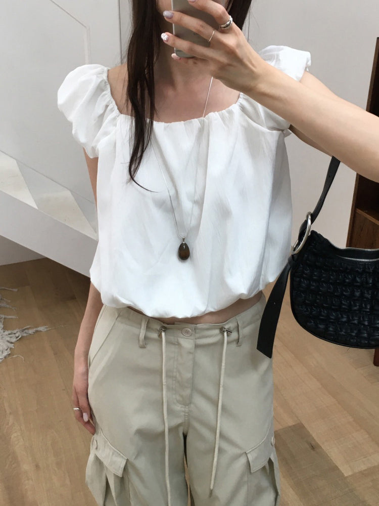 泡泡袖美背系帶上衣