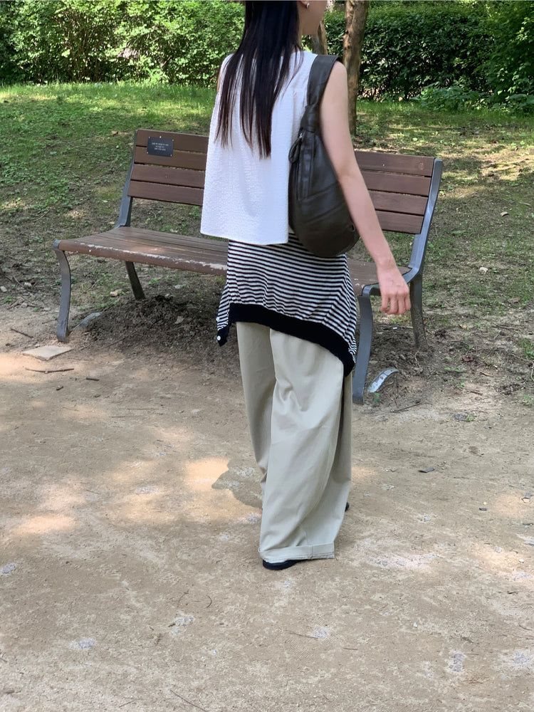 側單壓褶細節廓形褲