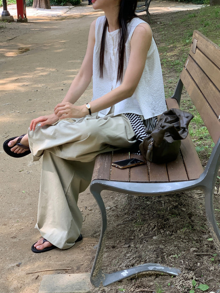 側單壓褶細節廓形褲