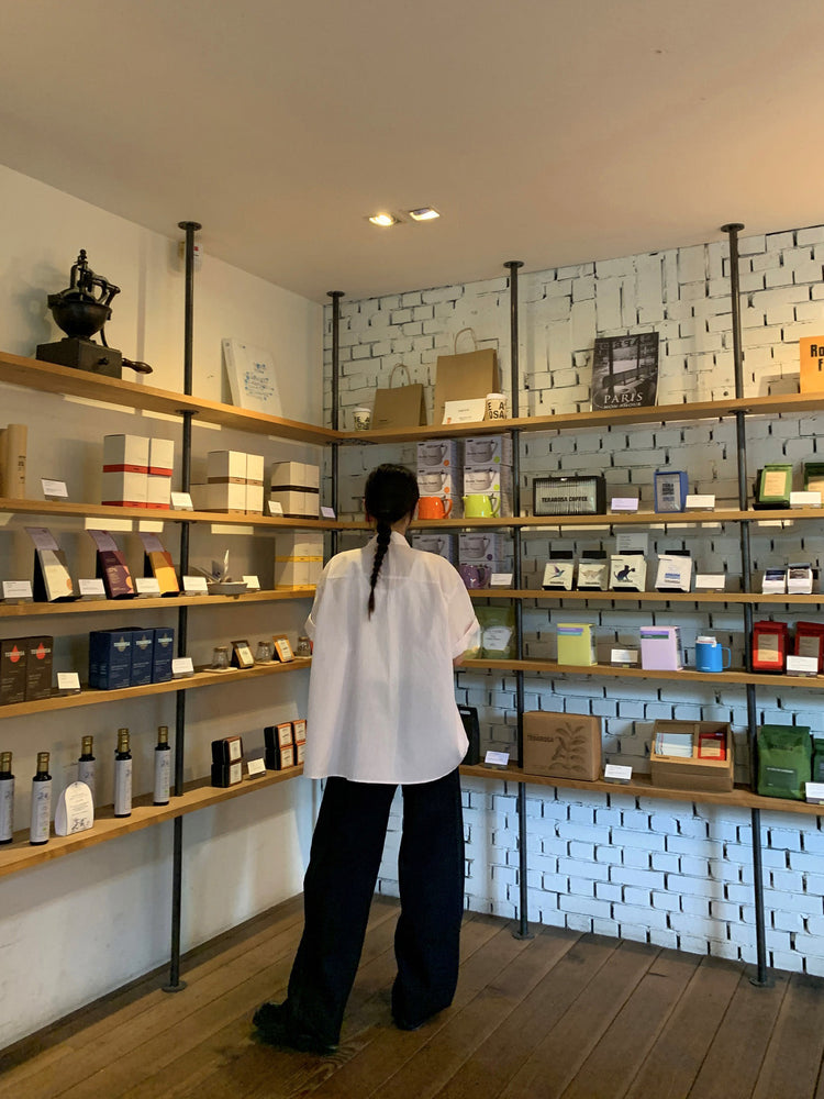 U領鉤扣細節背心