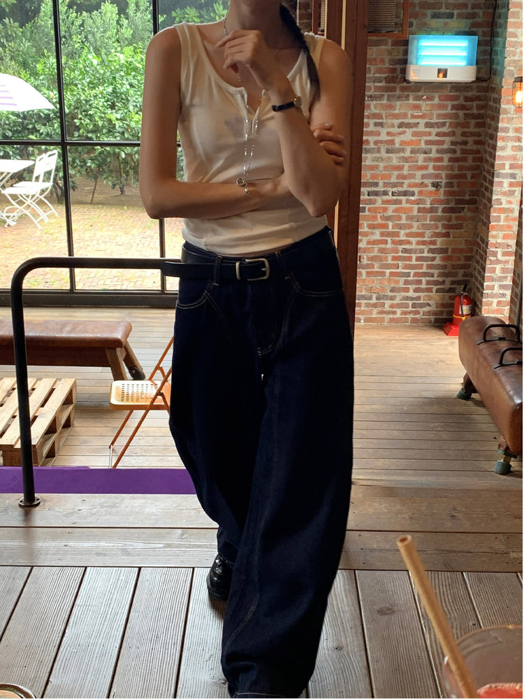 U領鉤扣細節背心