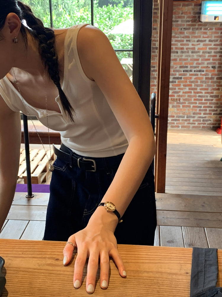 U領鉤扣細節背心