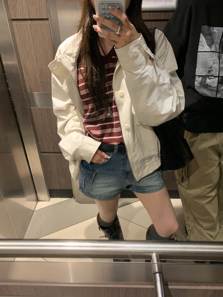 立領口袋細節外套