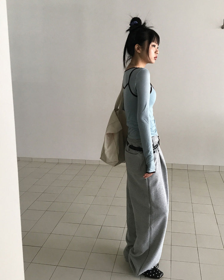 透膚撞色邊細節上衣