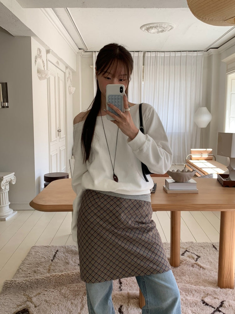 美色不修邊露肩上衣