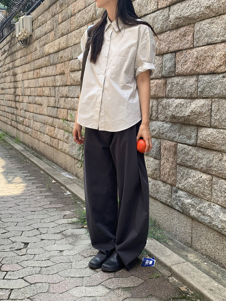 側單壓褶細節廓形褲