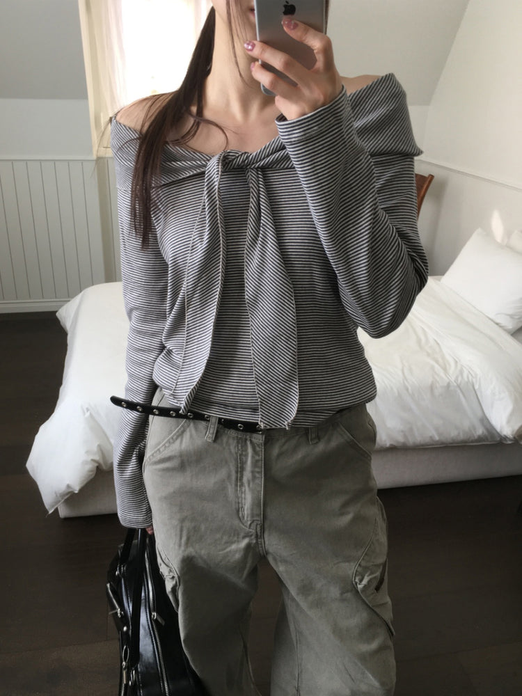 美肩垂帶領結條紋上衣