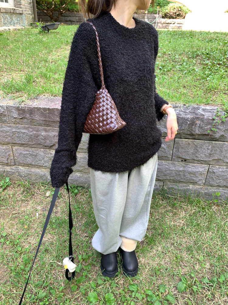 鬚毛質感寬鬆毛衣