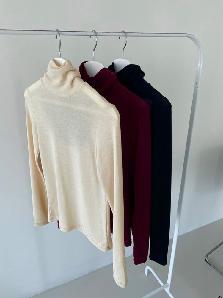 (現)高領露背細節上衣