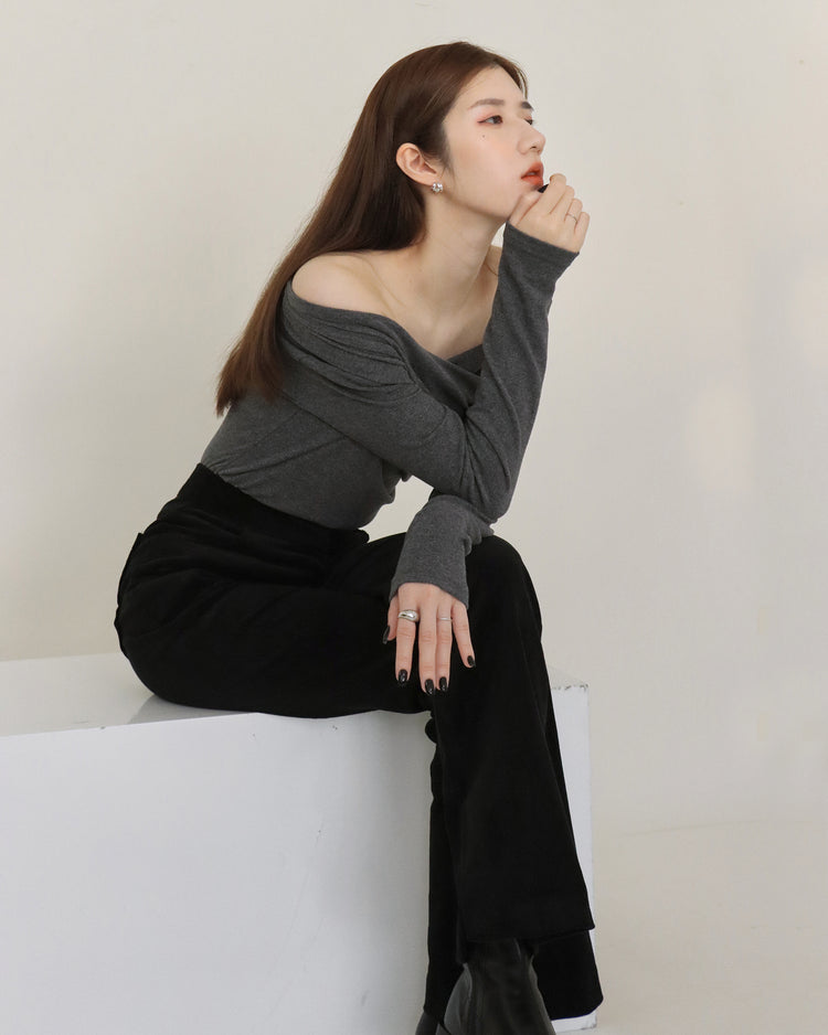 (現)燈芯絨側開叉直腿褲-黑色