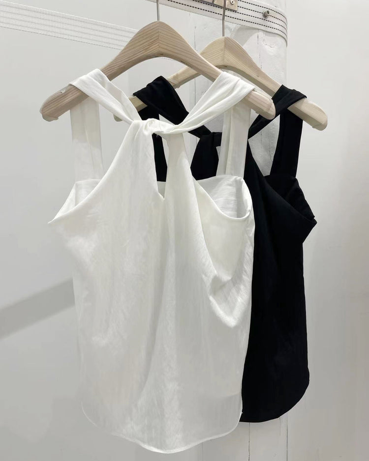 (現)輕薄後扭結細節背心