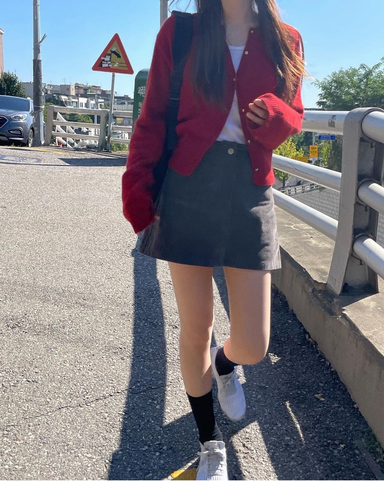 (現)燈芯絨質感中腰短裙