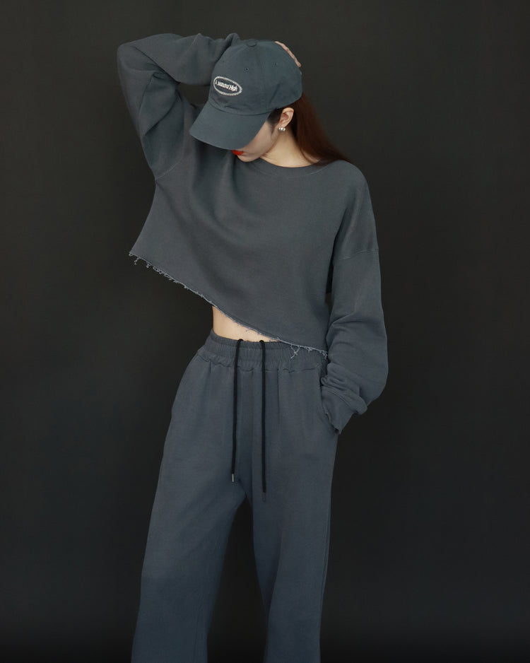 (現)不修邊質感短版衛衣-白色