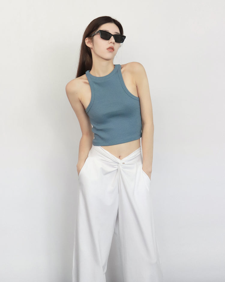 (現)細削肩質感短背心-淡果綠