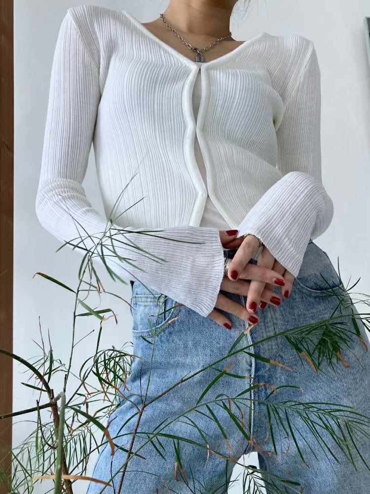 (現)坑紋v領鉤扣上衣