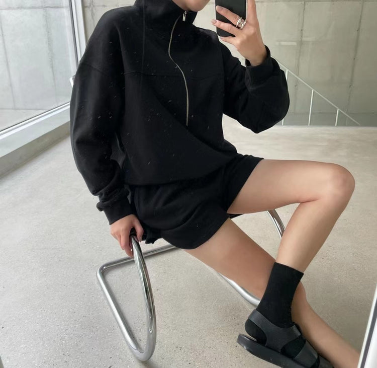 (現)半拉鍊壓線細節休閒套裝-淺灰