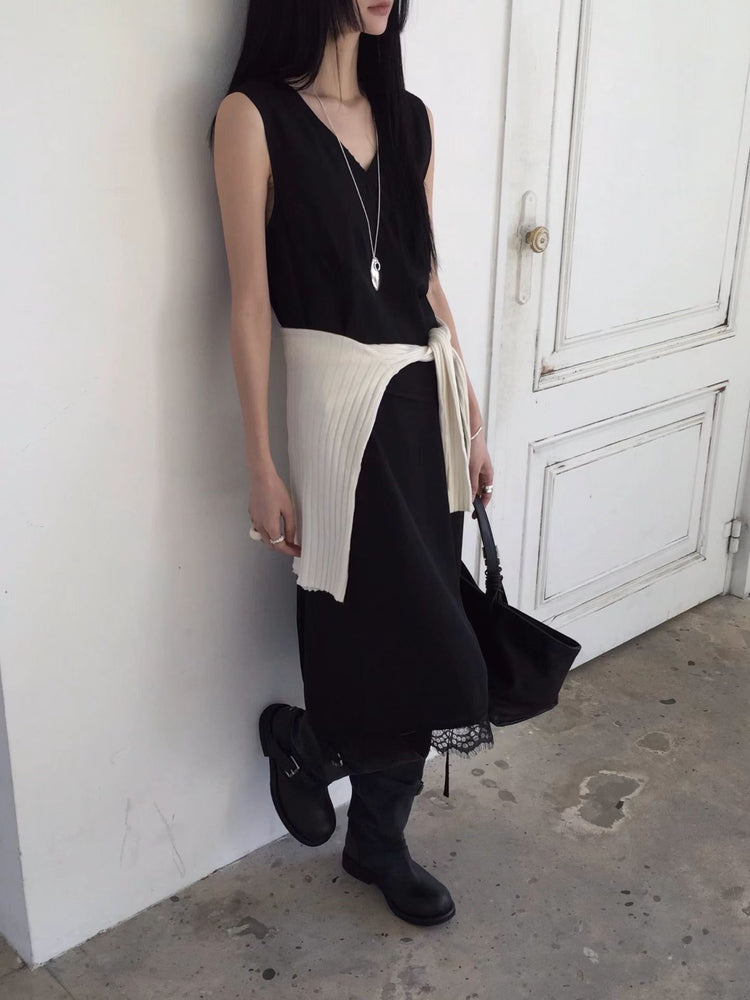 高級V領蕾絲邊綁帶細節連身裙