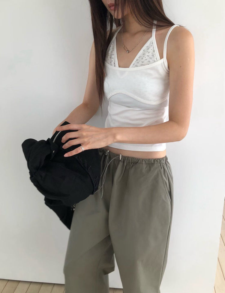 小碎花胸壓線細節雙層背心