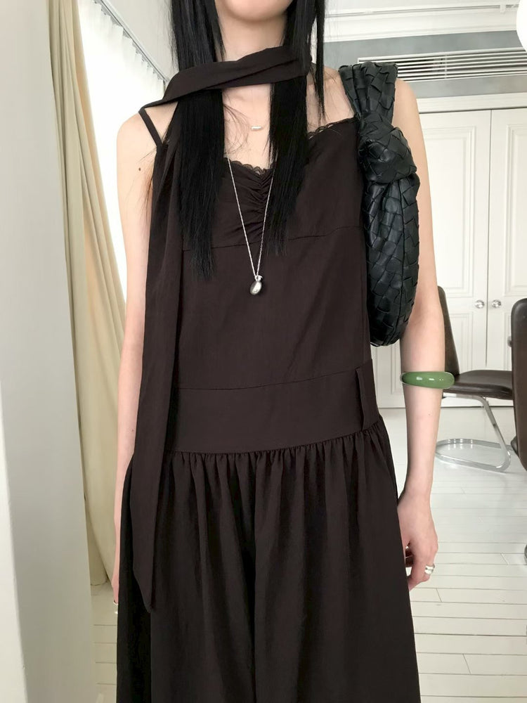 蕾絲抓皺細節綁帶連身裙