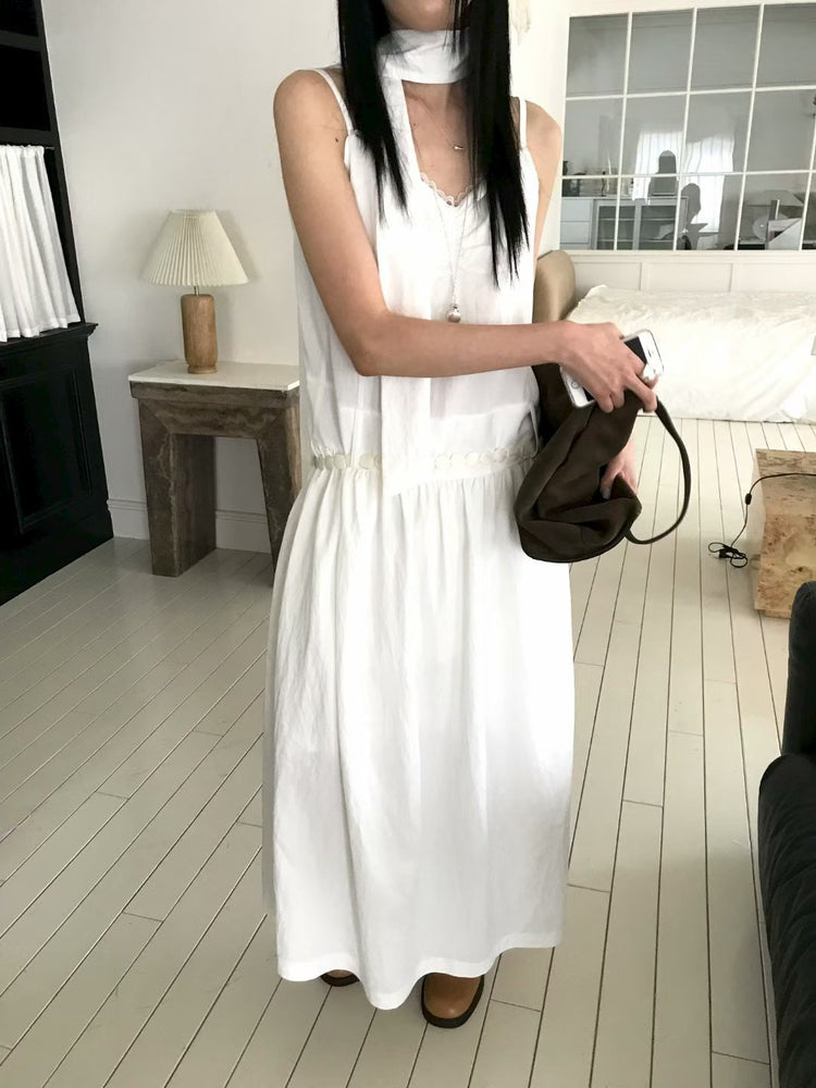 蕾絲抓皺細節綁帶連身裙