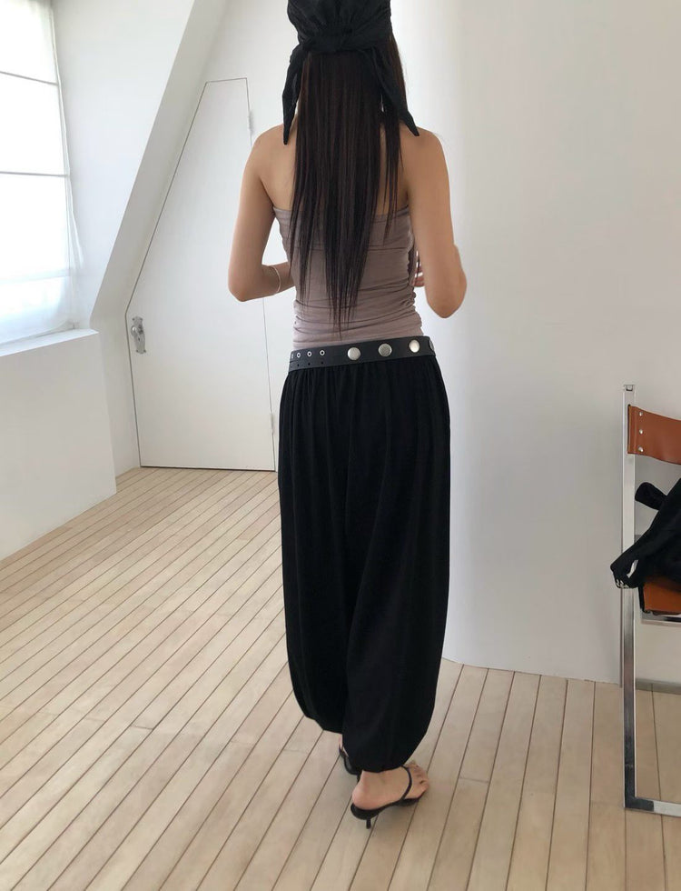 掛脖交疊垂領扣鈕細節上衣