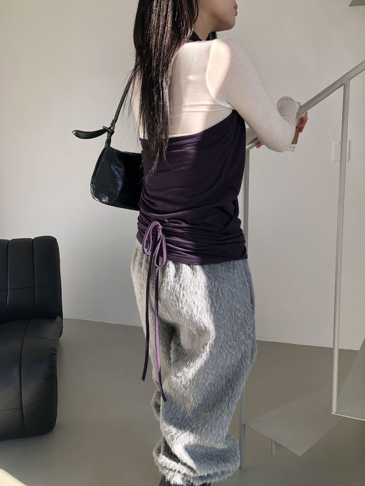 美色掛脖綁帶細節上衣