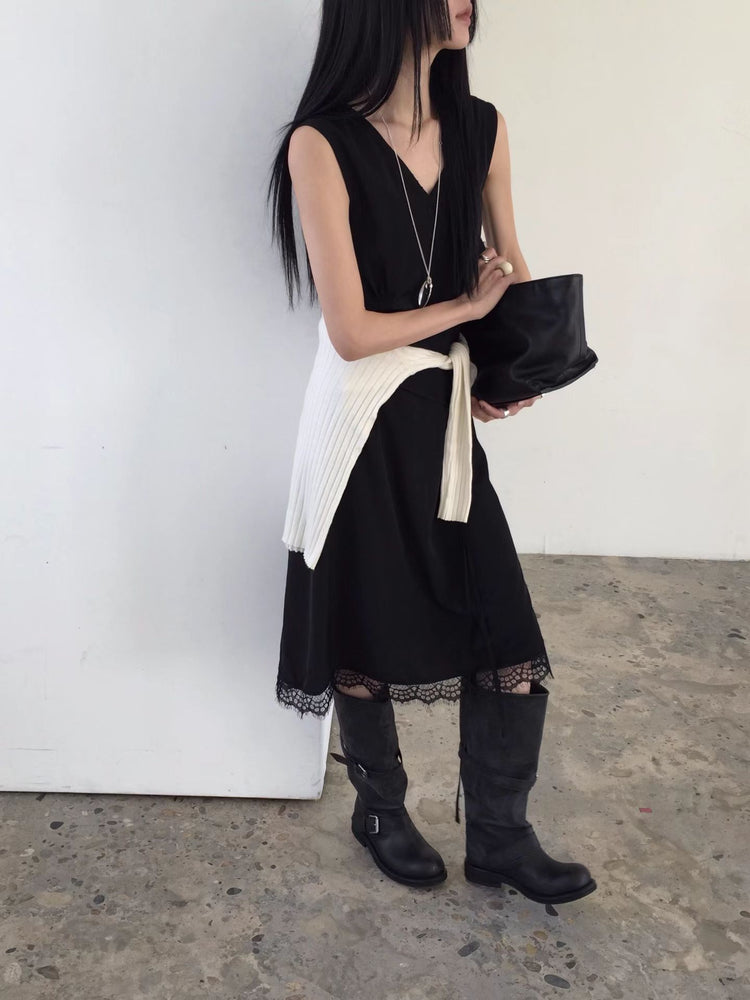 高級V領蕾絲邊綁帶細節連身裙