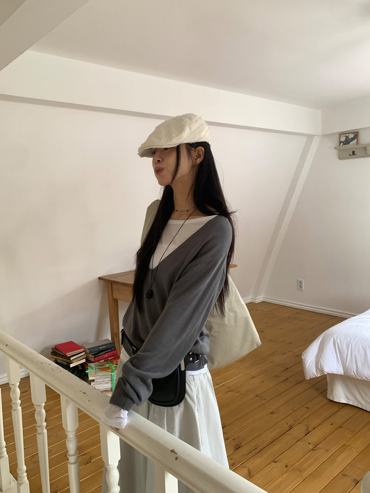美色深V寬鬆針織衫