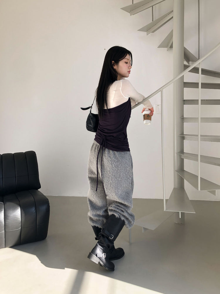 美色掛脖綁帶細節上衣