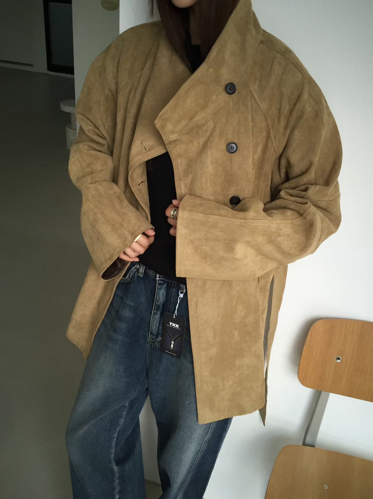 企領撞色袖口細節麂皮中長外套