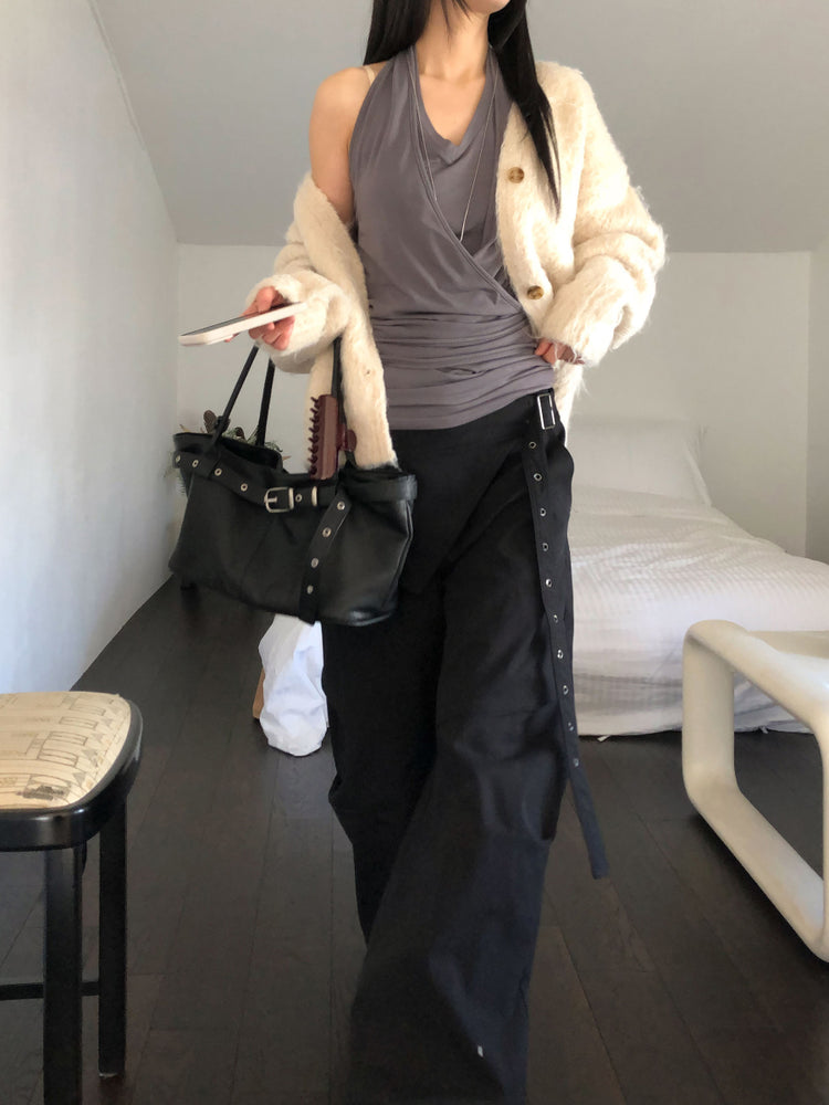 美色掛脖綁帶細節上衣