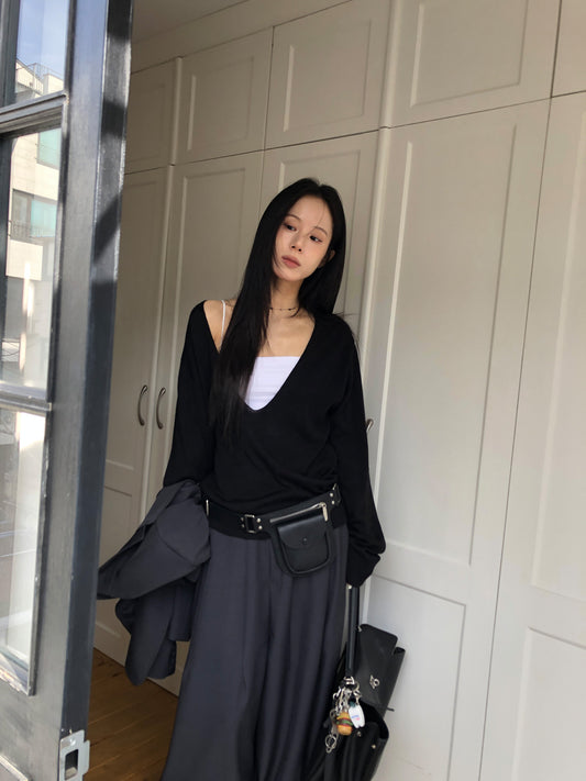 美色深V寬鬆針織衫