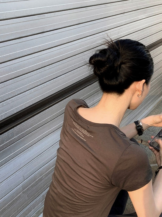透膚美背段落細節上衣