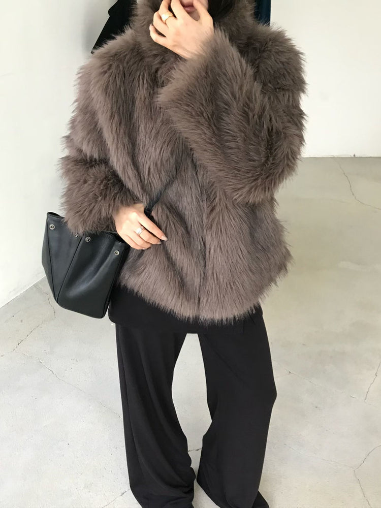 (現)高質仿皮草毛毛外套(可企領)