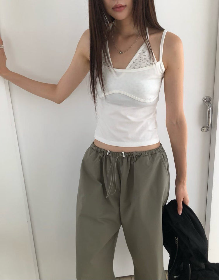 小碎花胸壓線細節雙層背心