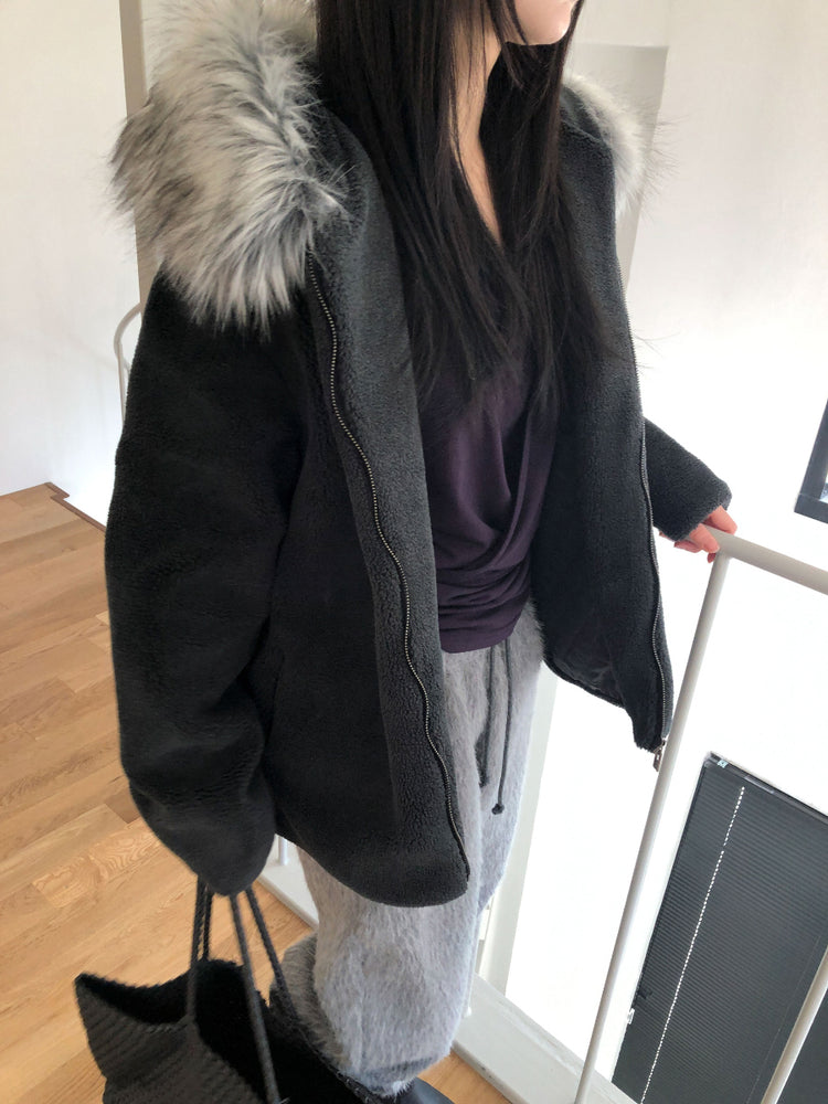 美色掛脖綁帶細節上衣