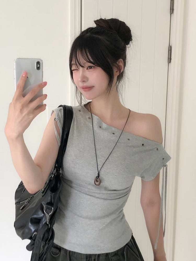 美肩鉚釘綁帶細節修身上衣