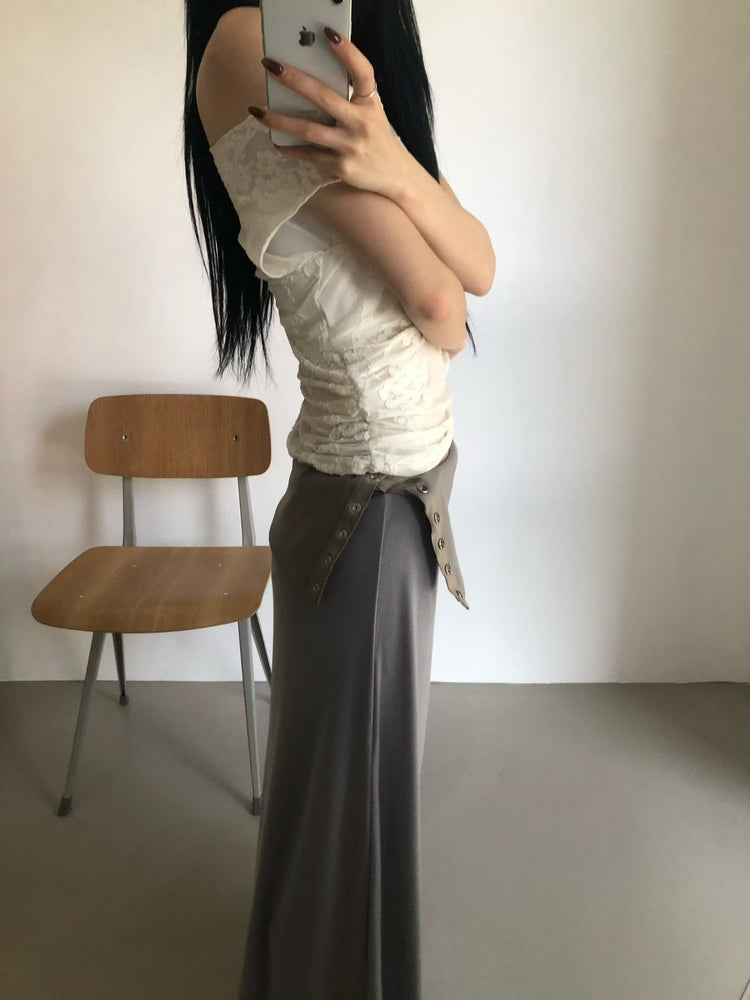反折側扣鈕細節及踝裙