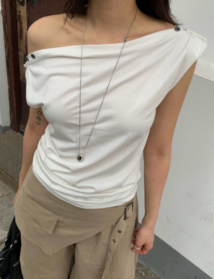 美肩側扣鈕細節修身上衣