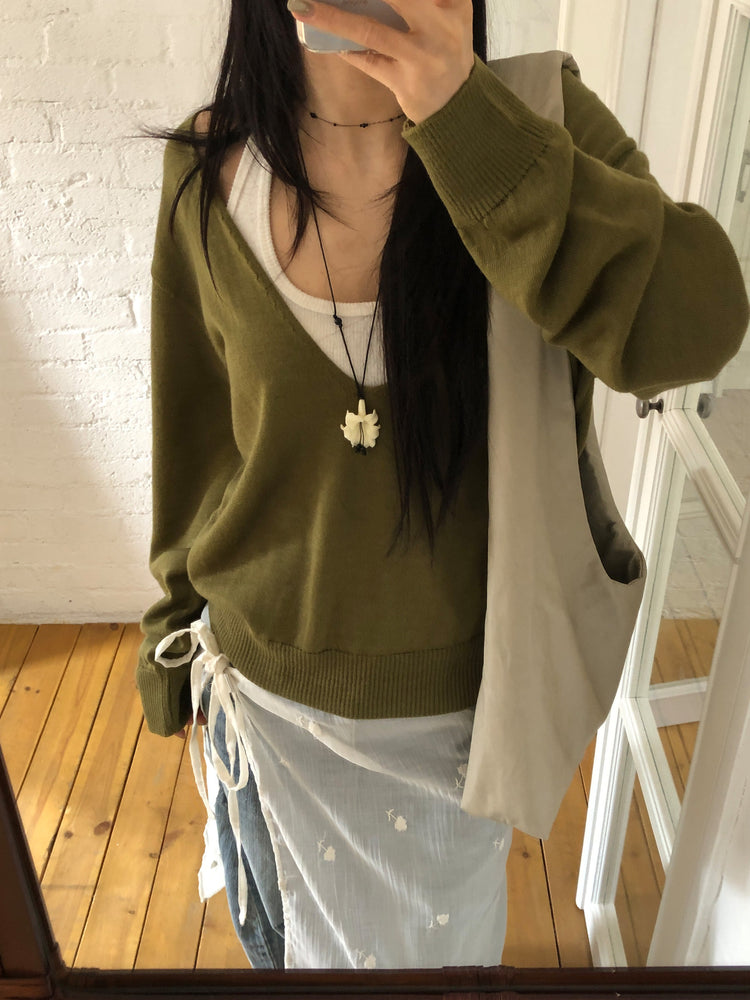 美色深V寬鬆針織衫