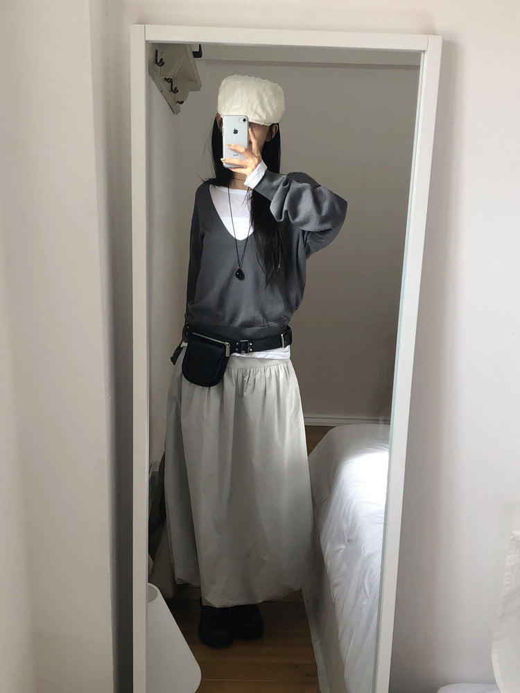 美色深V寬鬆針織衫